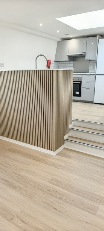 Property photo 2 of 8 Gallery