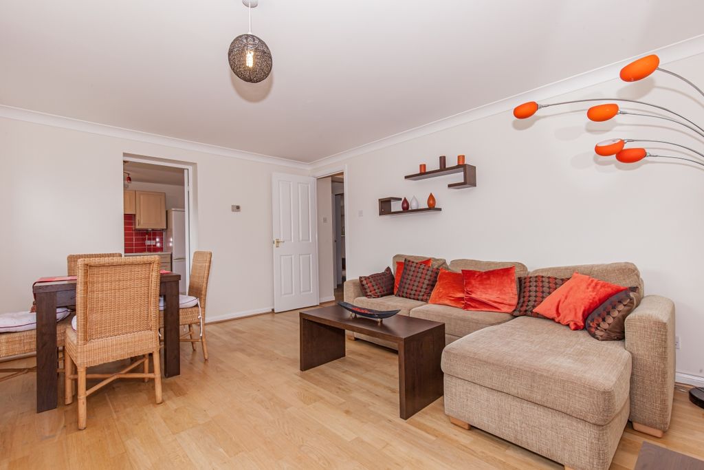 Property photo 1 of 6 140278