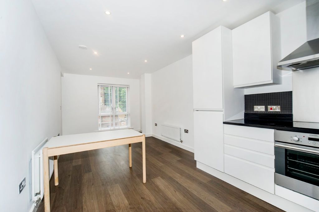 Property photo 3 of 11 Img_1883_10_Original