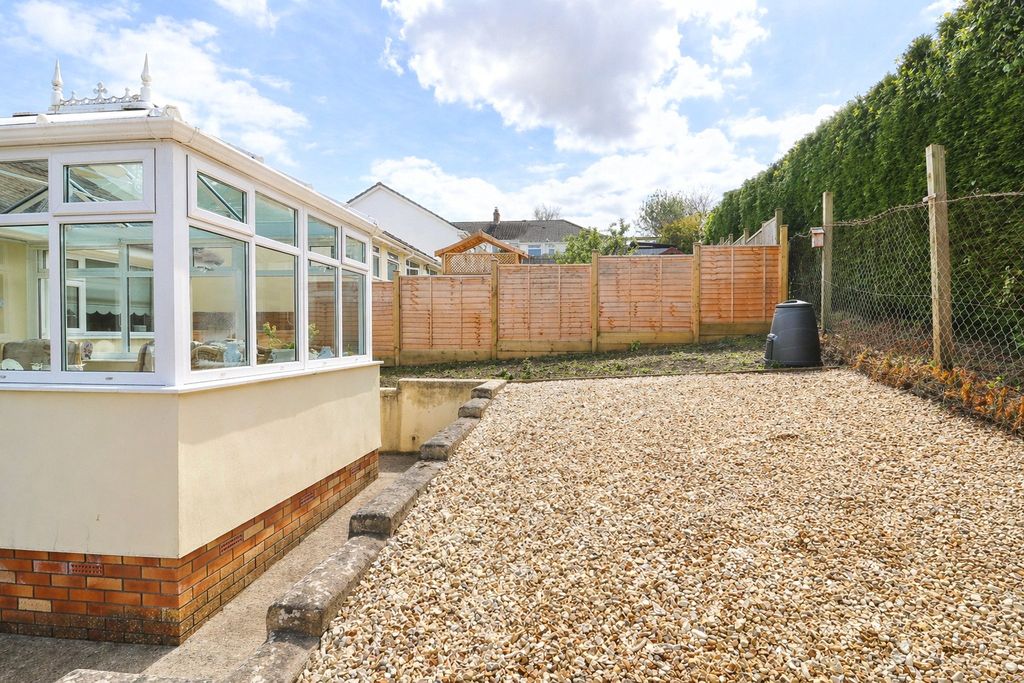 Property photo 2 of 20 2 - Picture No. 13