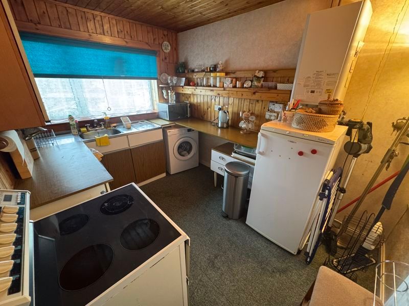 Property photo 2 of 8 Photo 5