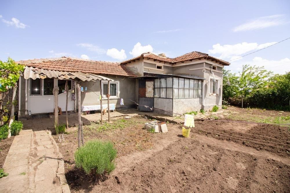 Property photo 1 of 15