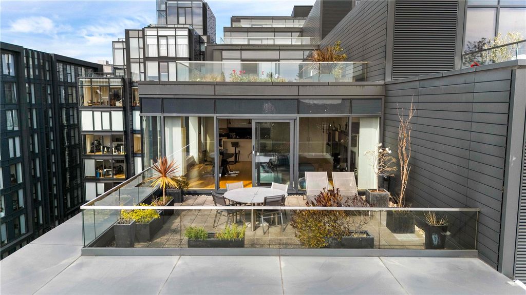 Property photo 2 of 30 Simpson Loan