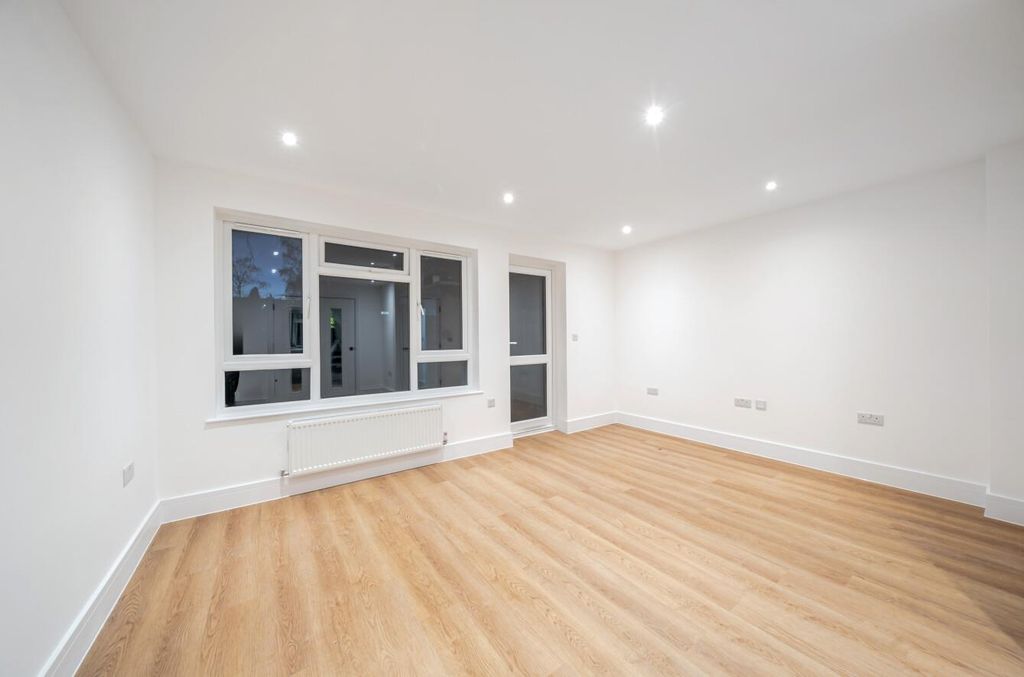 Property photo 3 of 9 Davidson Frost-Wellings, Dfw, Rainsford Close, Sta