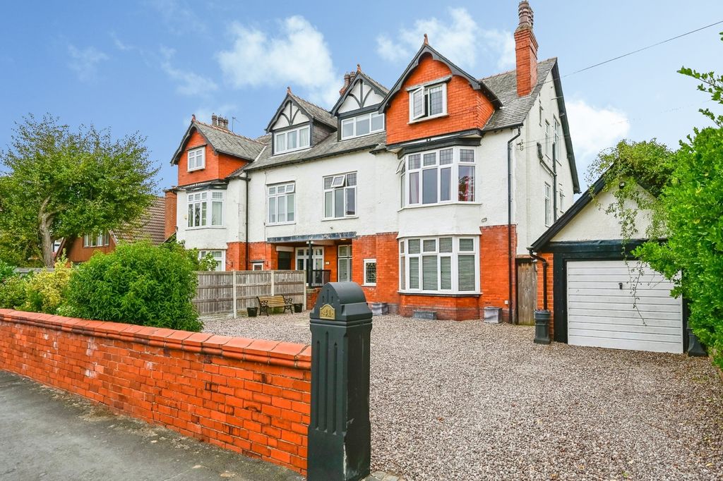 Property photo 2 of 21 Pbox-Img.Jpg