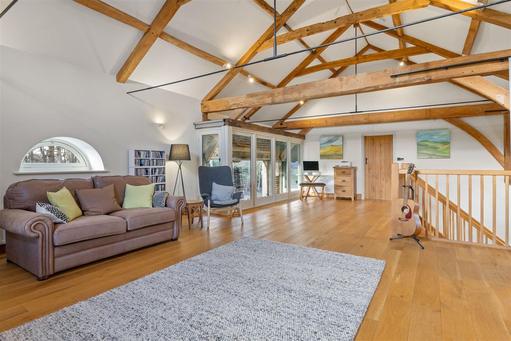 Property photo 3 of 26