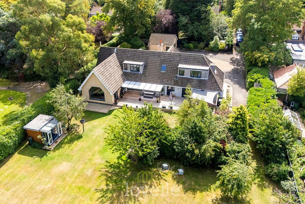 Property photo 2 of 48