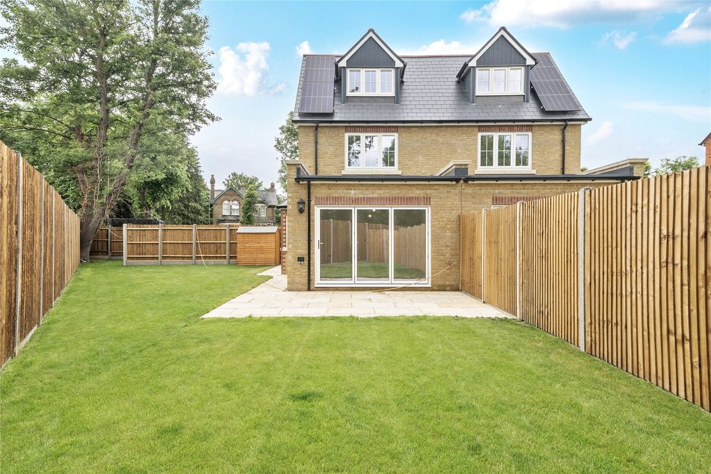 Property photo 1 of 26 Picture No. 18