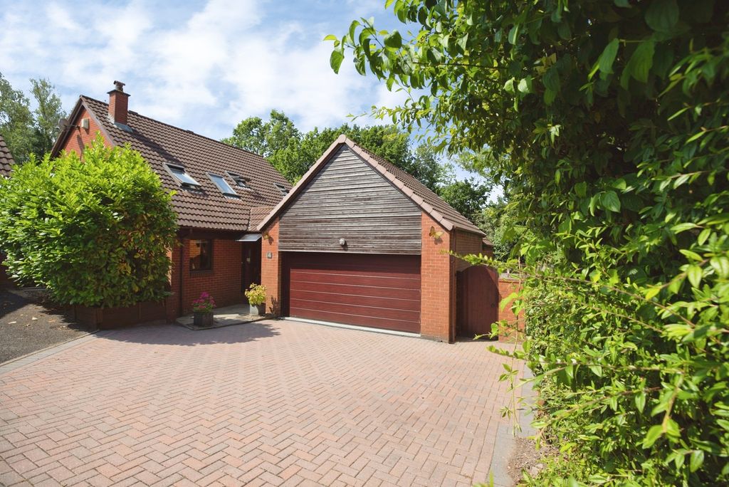 Property photo 1 of 20 Pbox-Img.Jpg