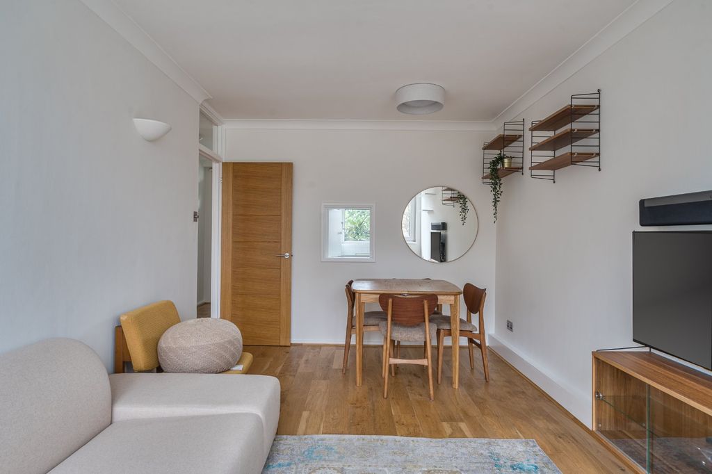 Property photo 2 of 13 Picture No. 05