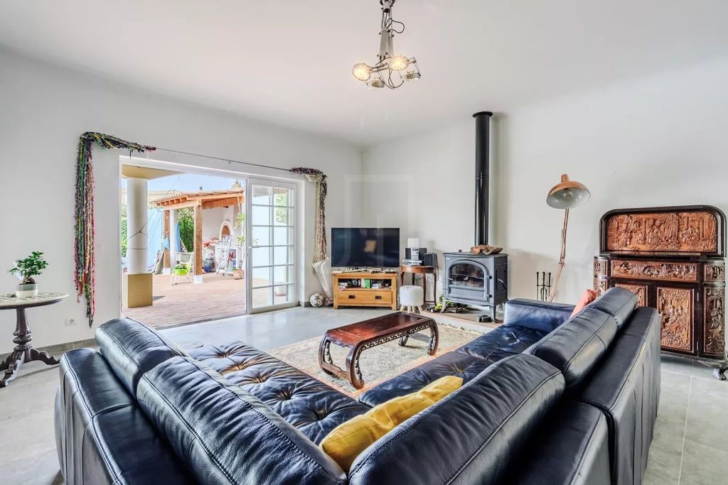 Property photo 3 of 26