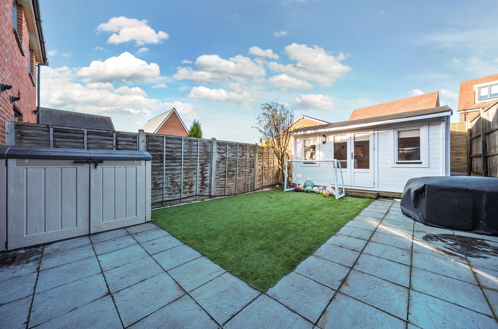 Property photo 2 of 21 Rear Garden