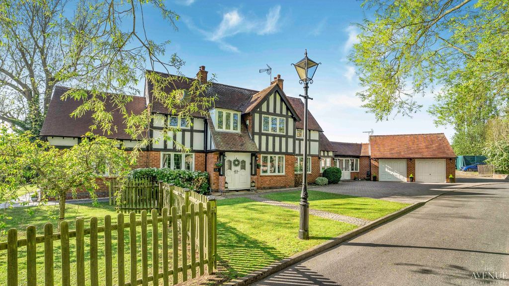Property photo 1 of 41 5022202