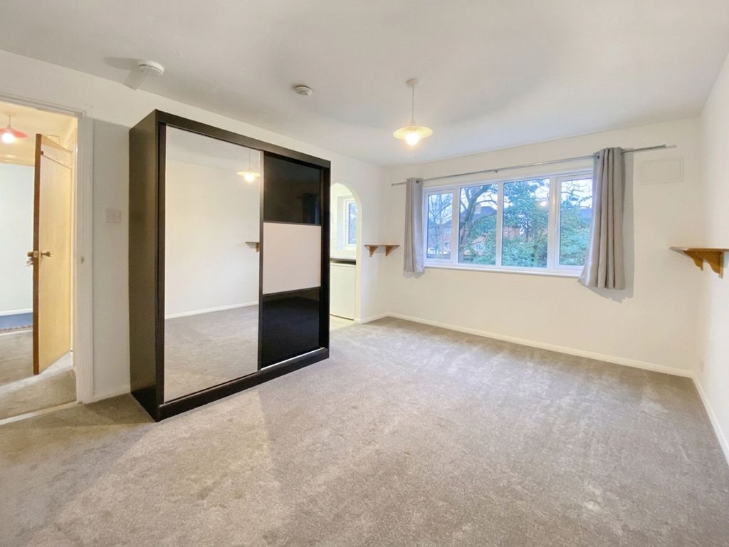 Property photo 3 of 4