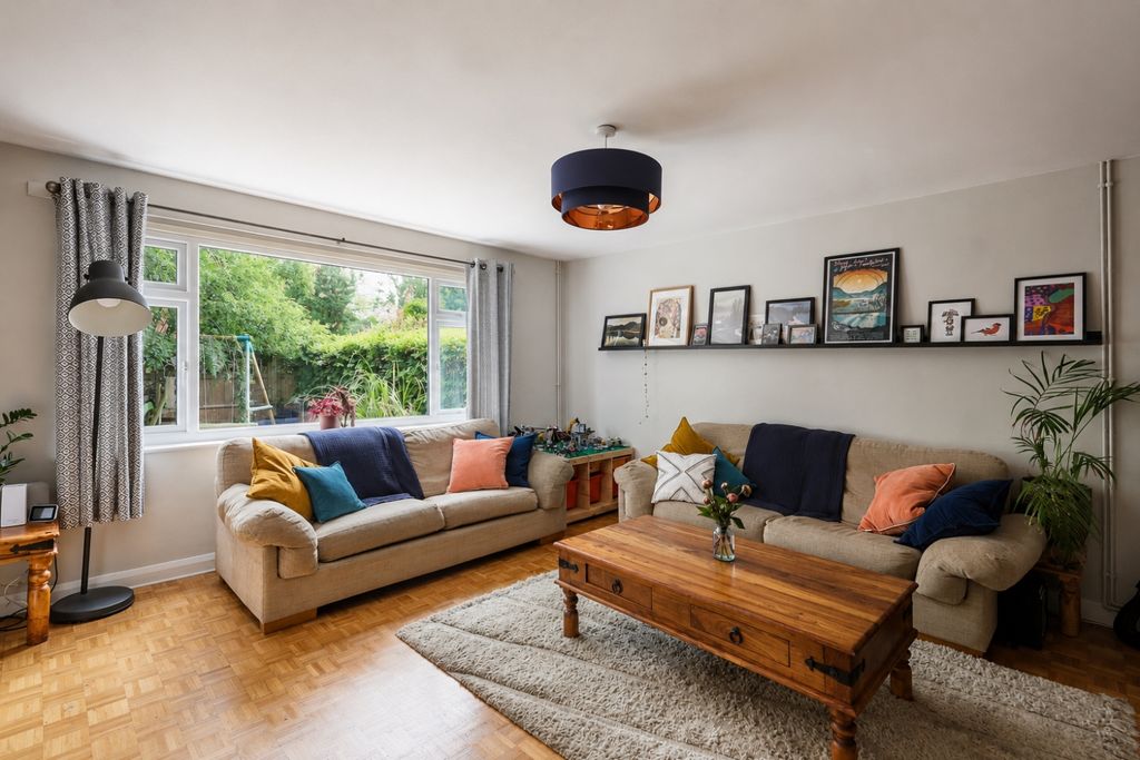 Property photo 3 of 22 54090686-39Fd-4E30-9Fb1-95Deec773414