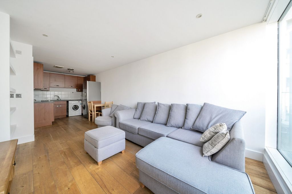 Property photo 1 of 19 1487282-13-6A47Ef...