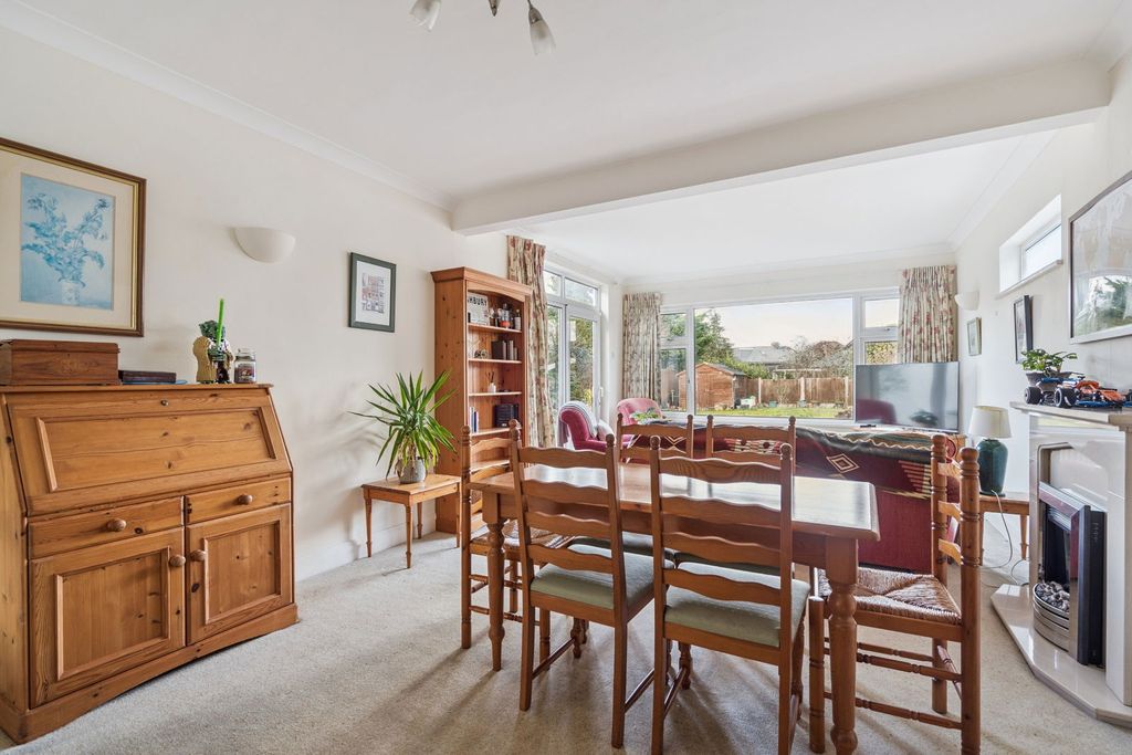 Property photo 3 of 12