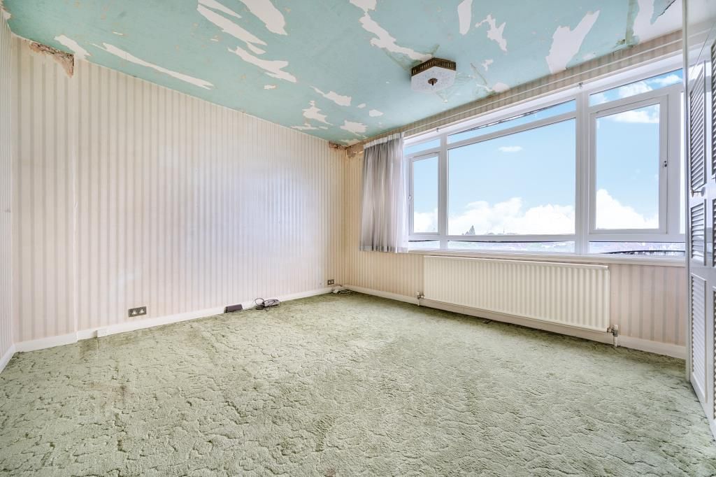 Property photo 3 of 10 Bedroom