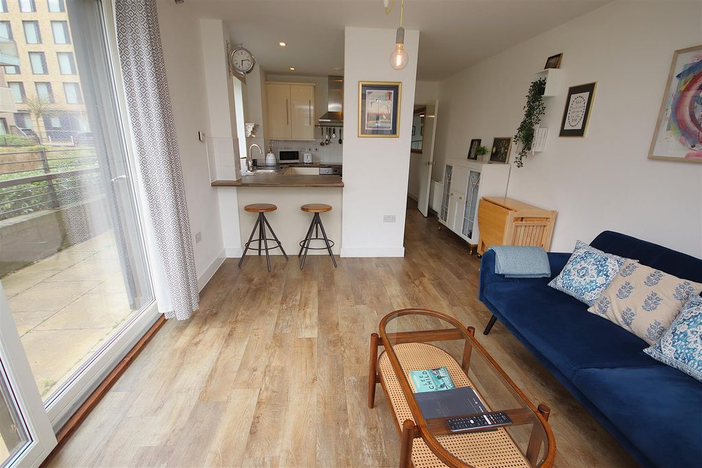 Property photo 3 of 11 Img_6214.Jpg