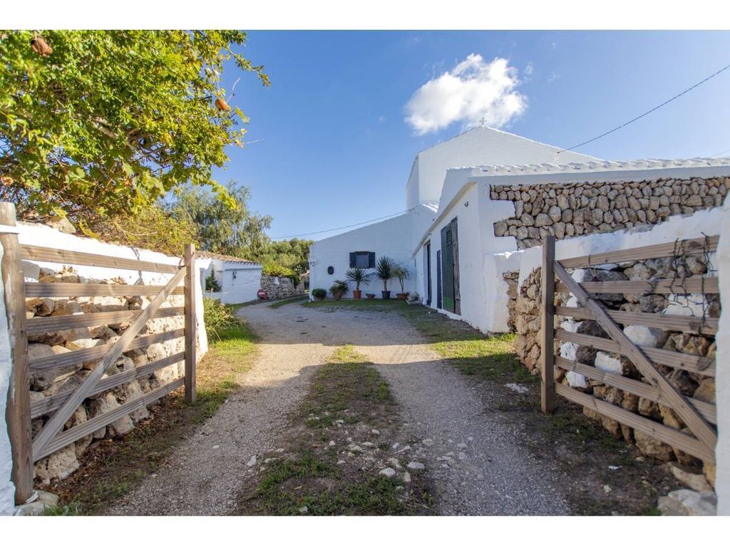 Property photo 1 of 30