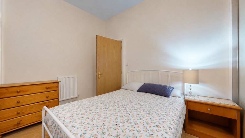 Property photo 3 of 11 Bedroom