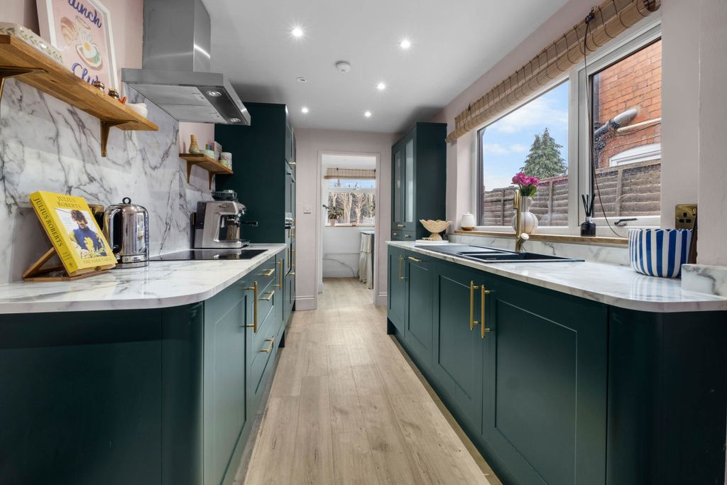 Property photo 2 of 21 Dscf0112