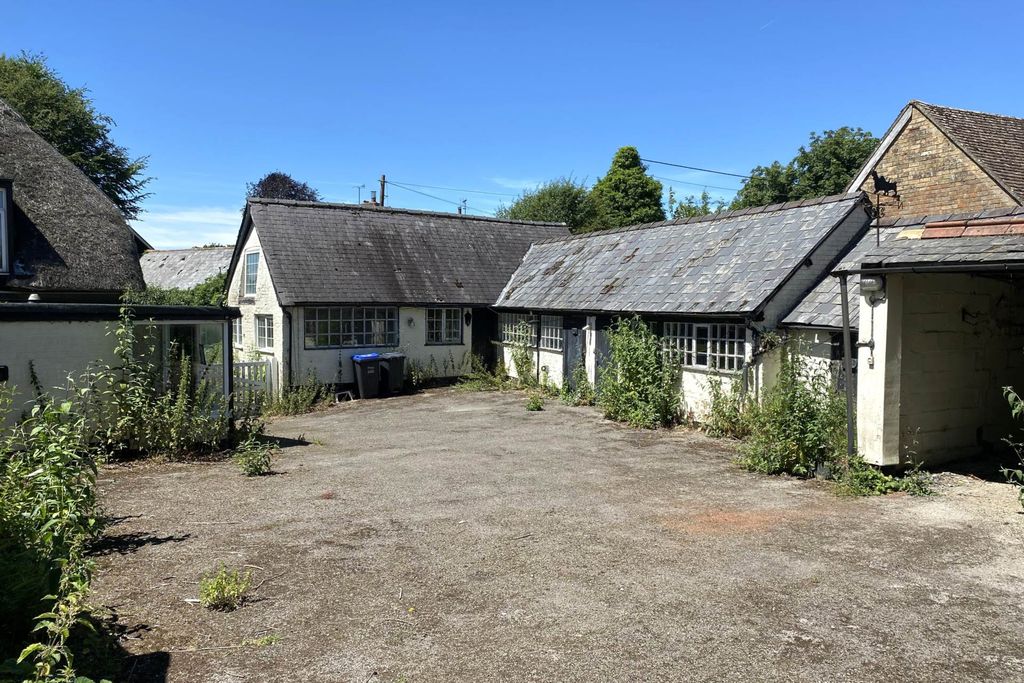 Property photo 3 of 19