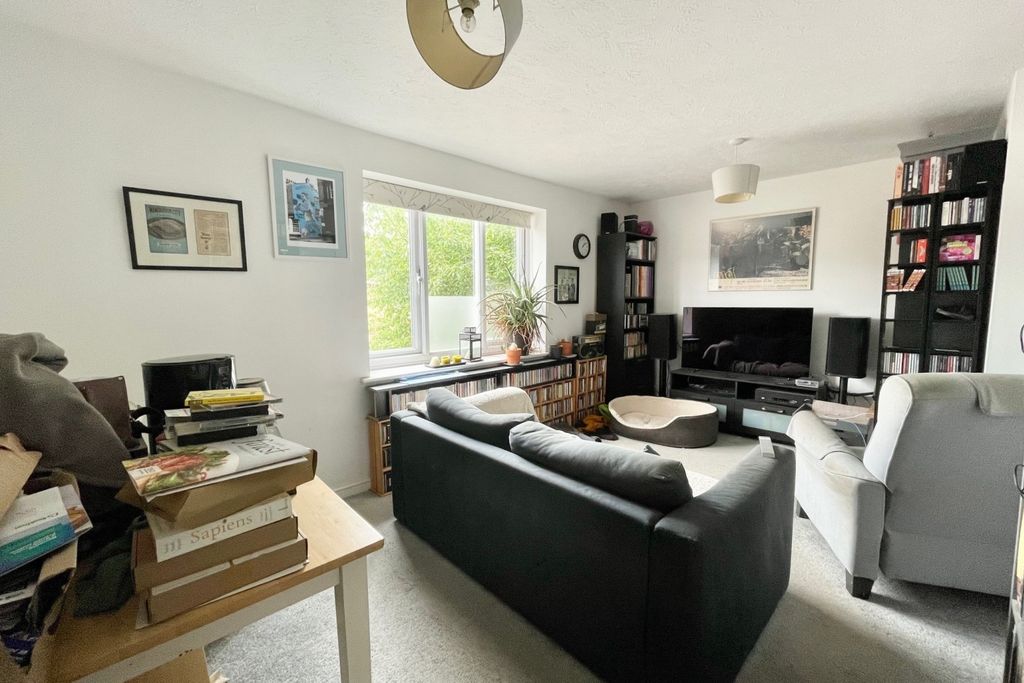 Property photo 2 of 4 Lounge