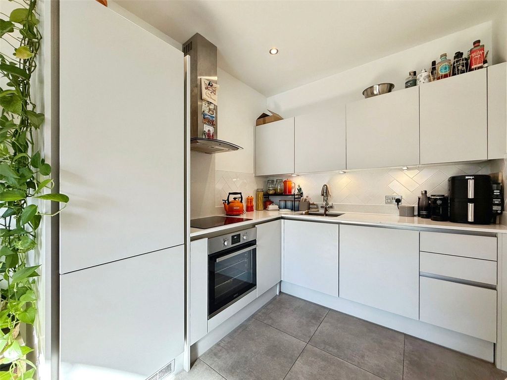 Property photo 2 of 11 Picture No. 09