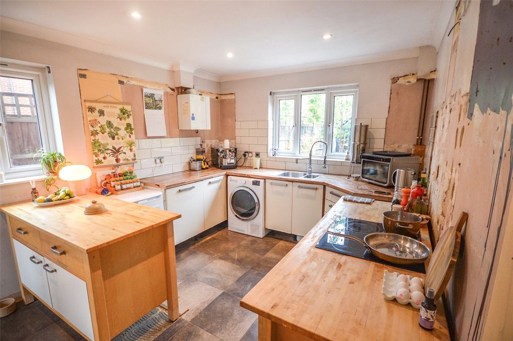 Property photo 2 of 17 Picture No. 06
