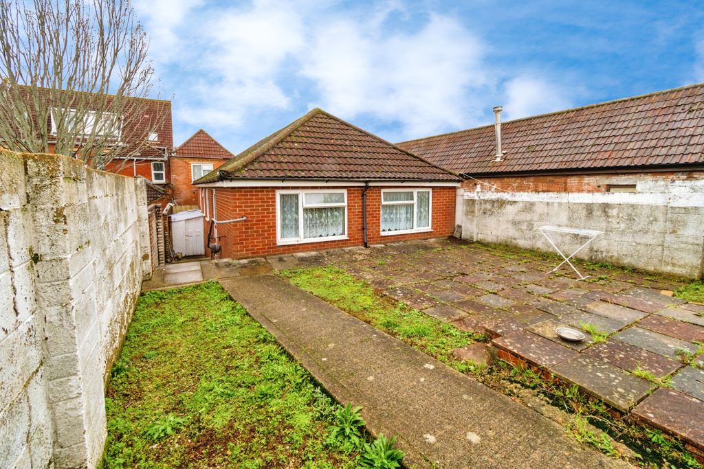 Property photo 1 of 22