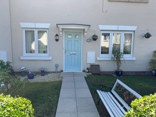 Property photo 1 of 11 Front View