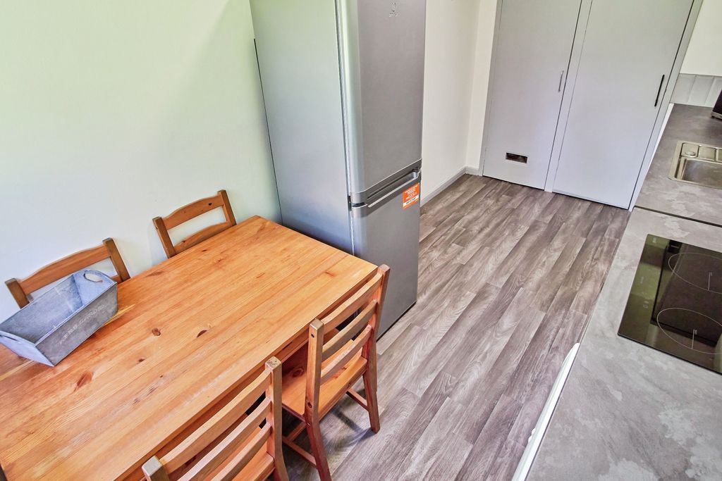 Property photo 3 of 15 Kitchen