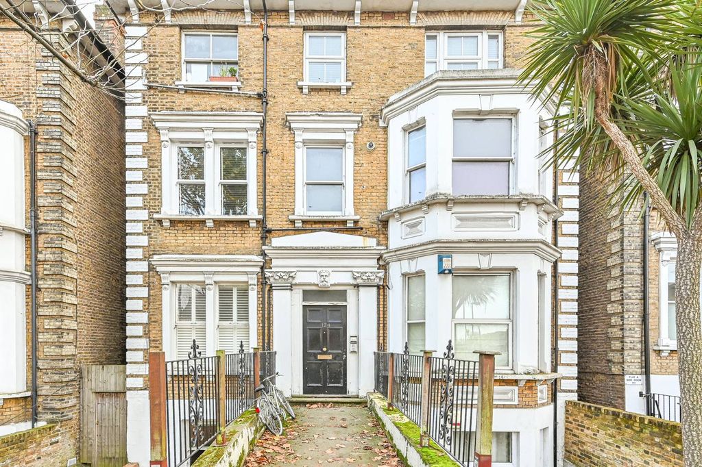 Property photo 2 of 9