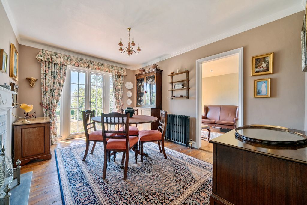 Property photo 3 of 21 1300269-6-6877A42...
