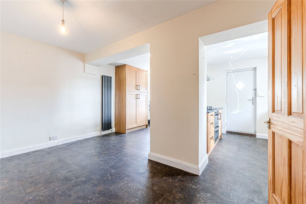 Property photo 2 of 15 Picture No. 03