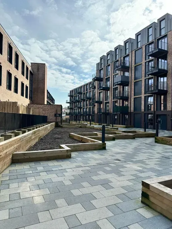 Property photo 1 of 5