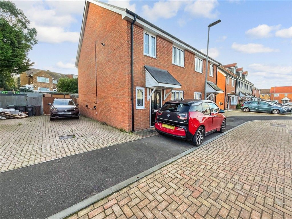 Property photo 1 of 7 Front