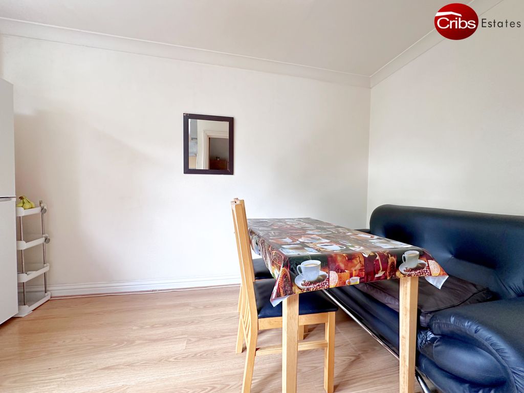 Property photo 3 of 14 Gallery