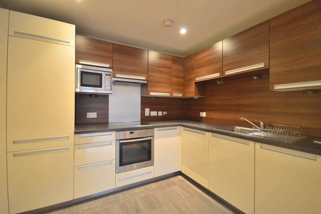 Property photo 3 of 7
