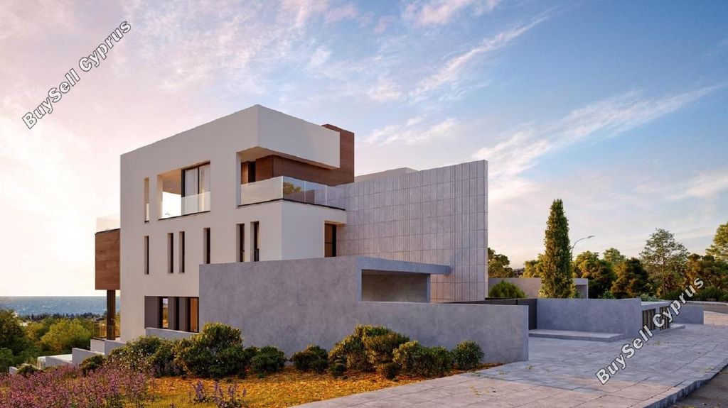 Property photo 2 of 6