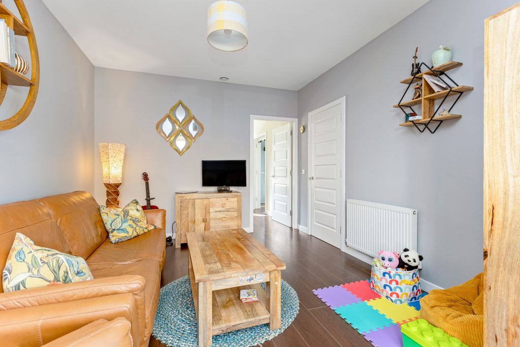 Property photo 3 of 19 Property Image 3