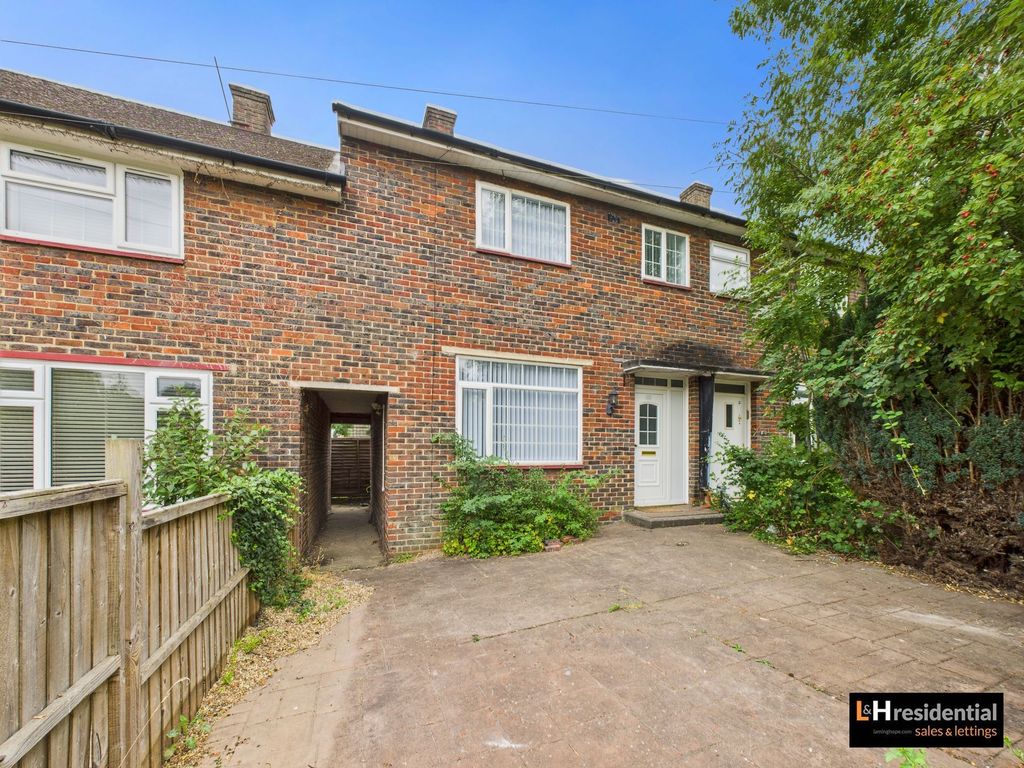 Property photo 1 of 8