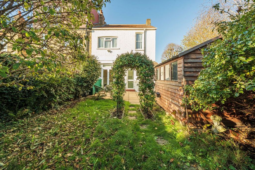 Property photo 2 of 7