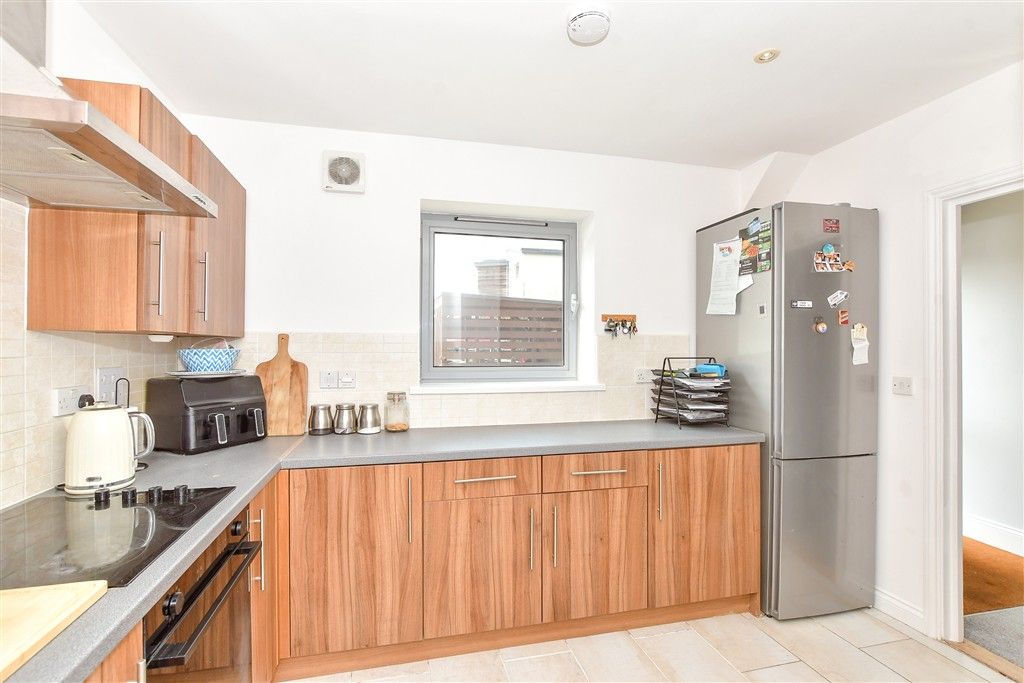 Property photo 2 of 12 Kitchen