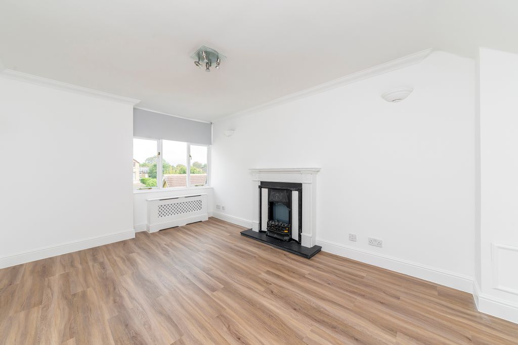 Property photo 3 of 10 3