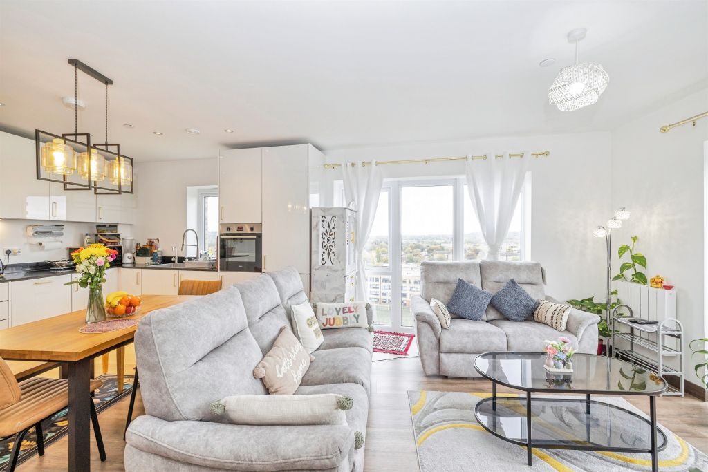 Property photo 3 of 16