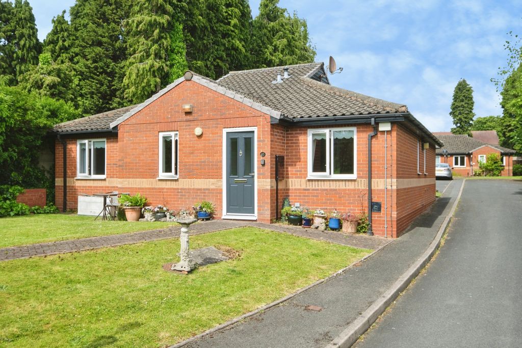 Property photo 1 of 15