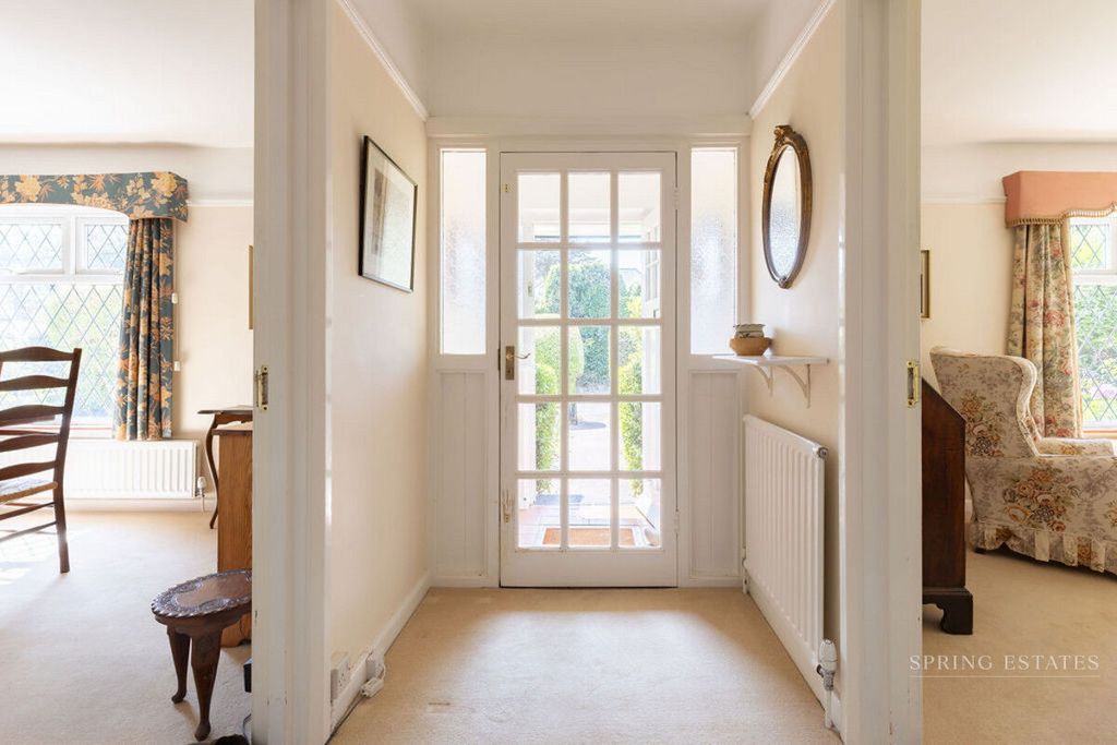 Property photo 3 of 36