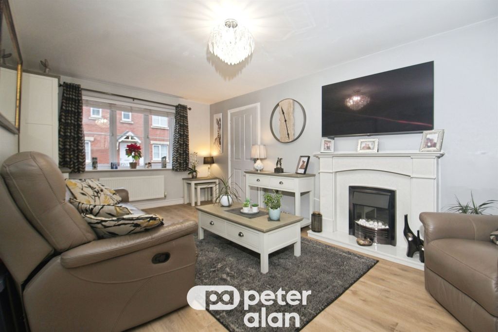 Property photo 2 of 35